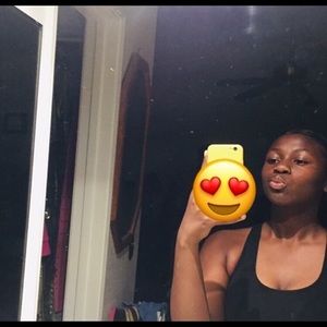 Meet your Posher, Sanai